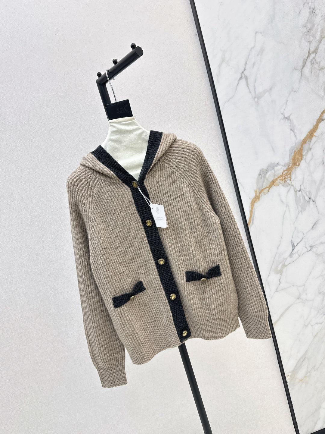 Brune  New hooded jacket