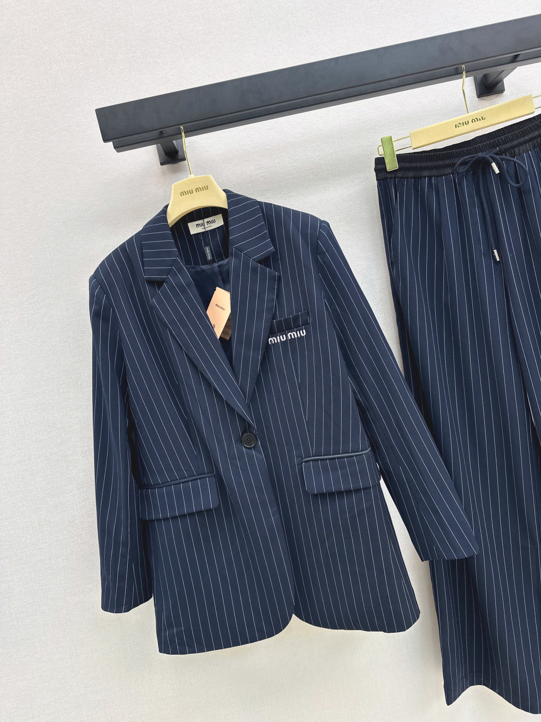 Miu New  striped suit