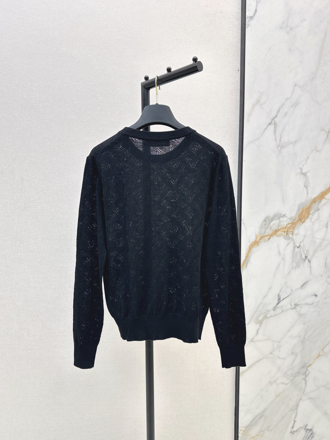 Louis New  knitted sweater