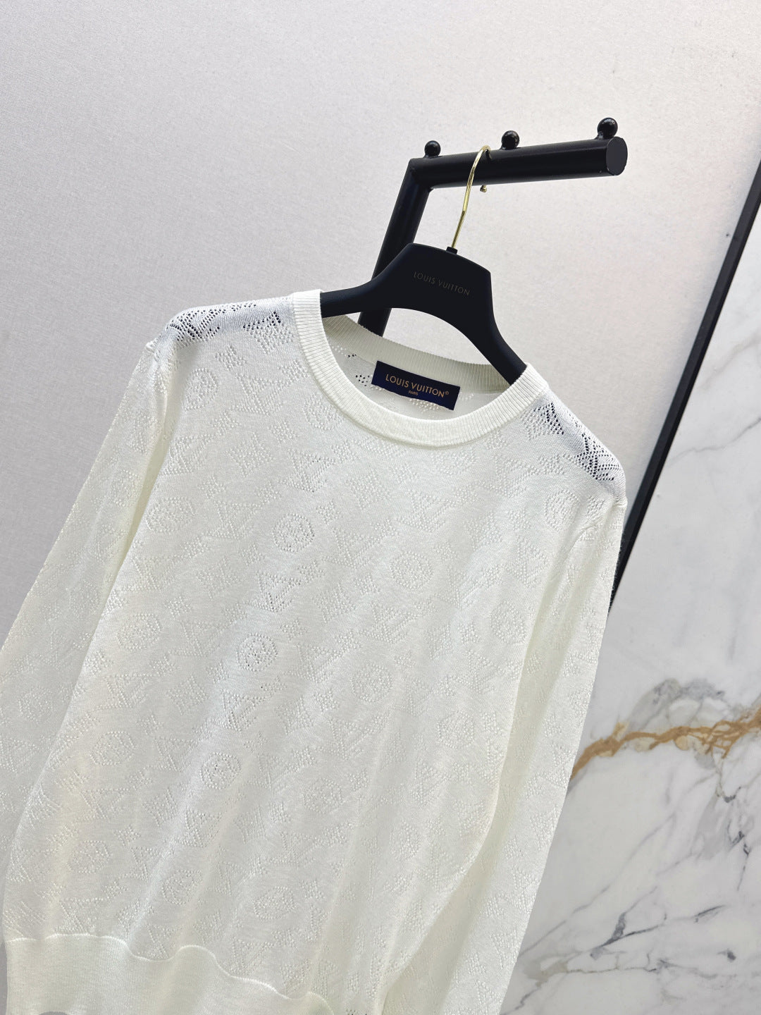 Louis New  knitted sweater