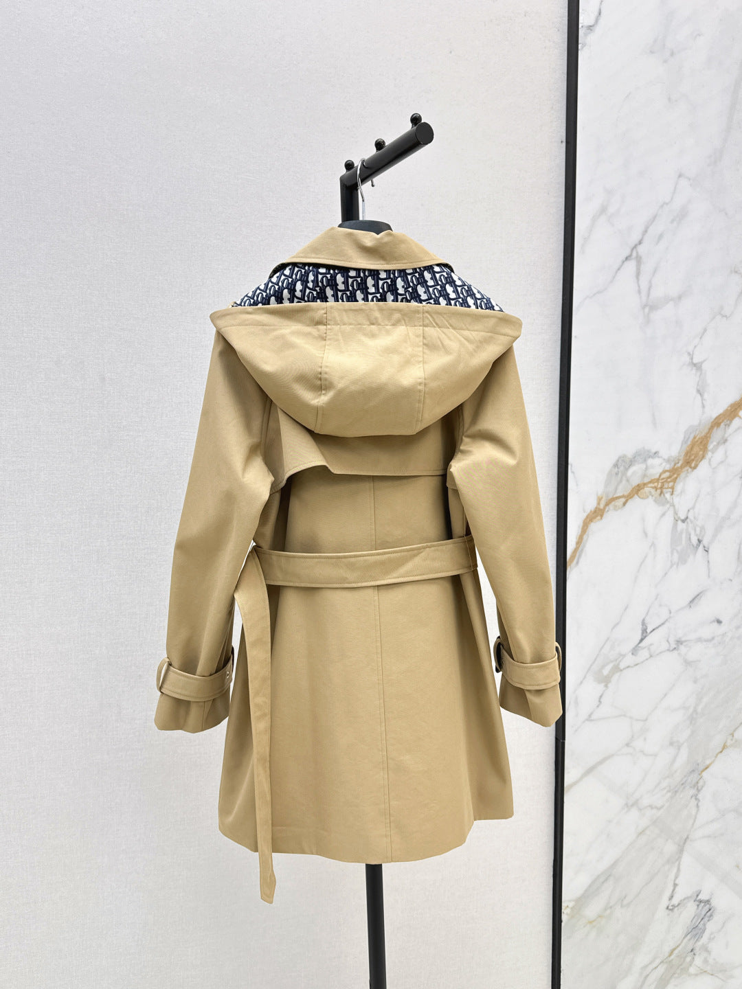 CD New belted jacket