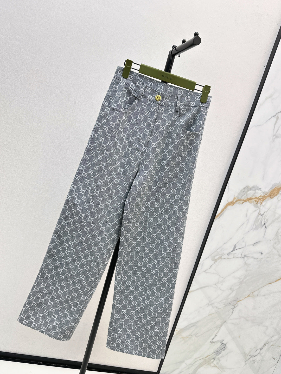 Guc New straight jeans