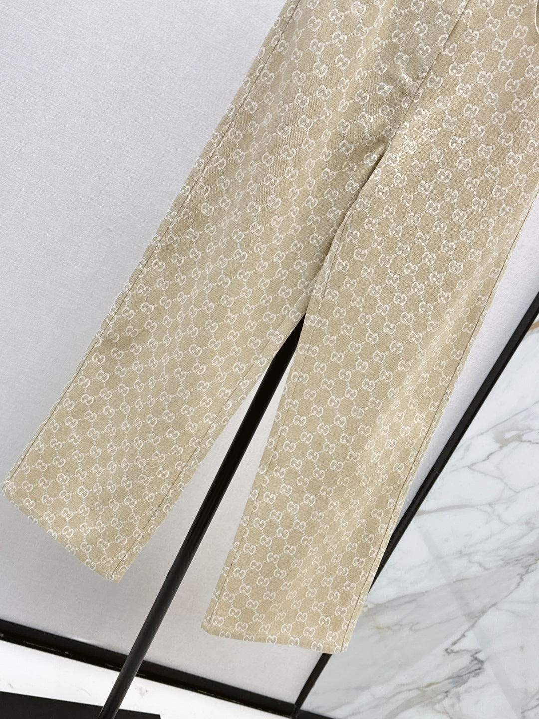 Guc New straight jeans