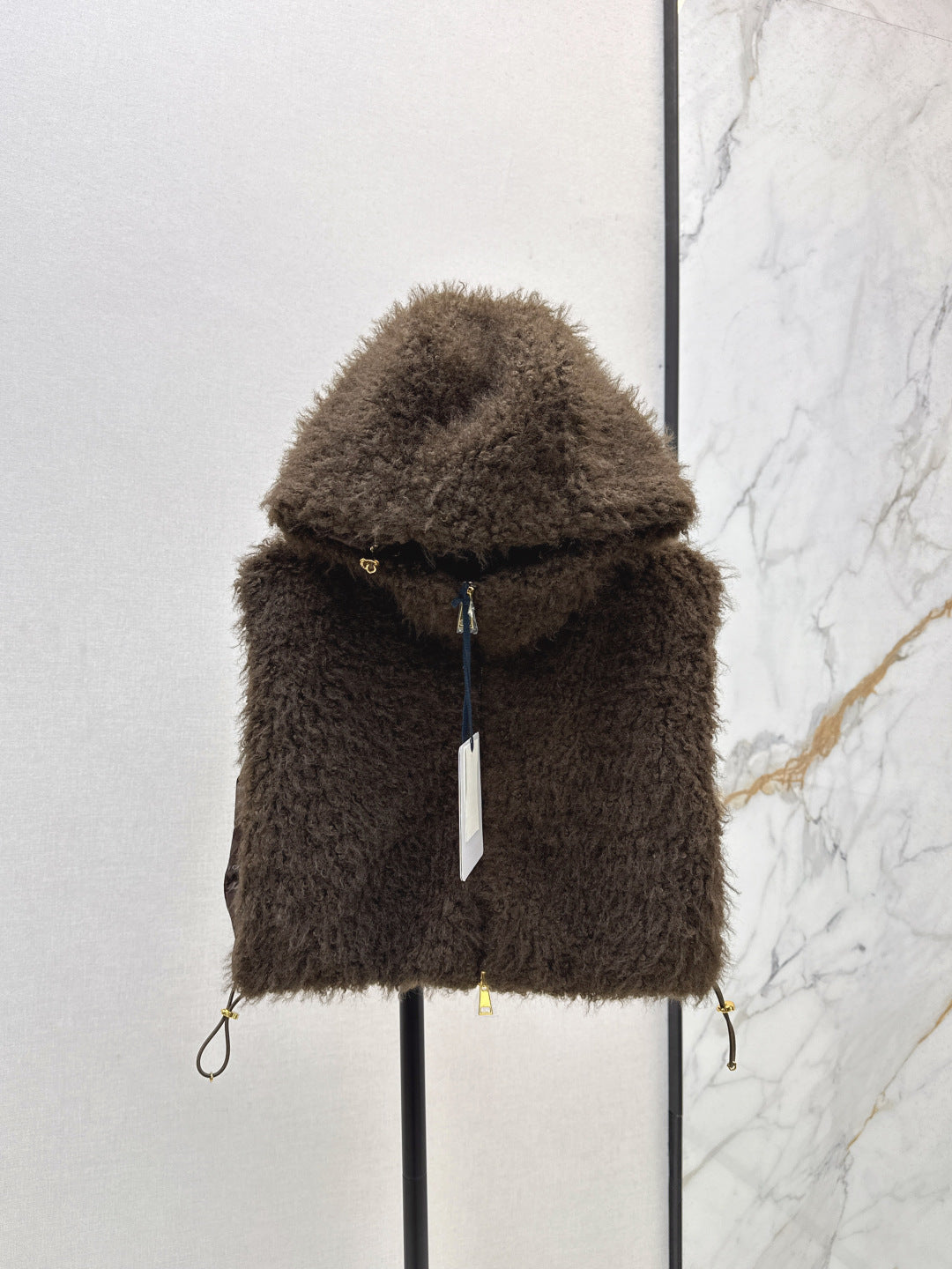 Monc New hooded down vest