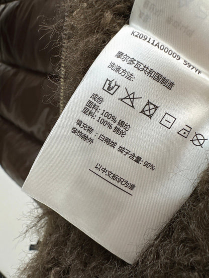 Monc New hooded down vest