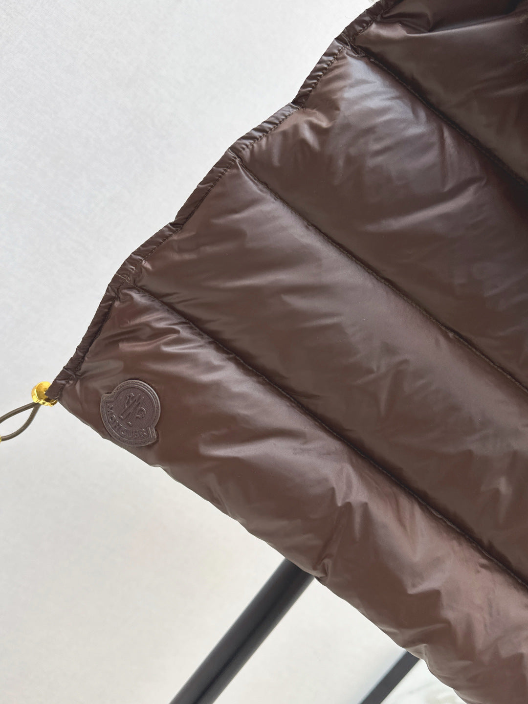 Monc New hooded down vest