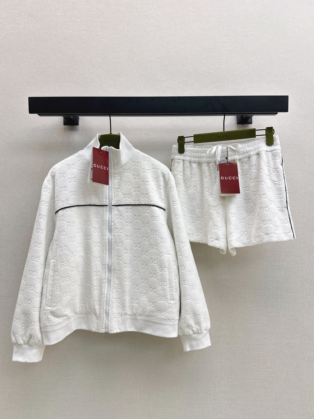 Guc NEW classic suit