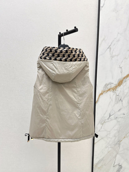 Max NEW Hooded vest jacket