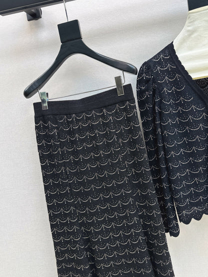 Chan NEW knitted suit