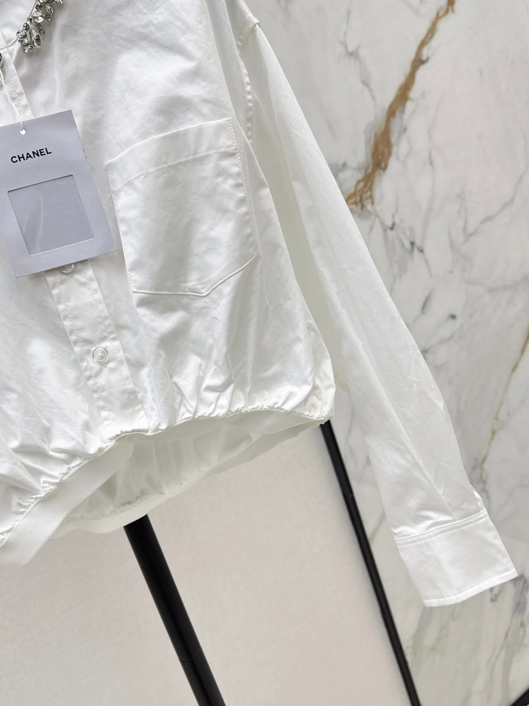 Chan NEW short shirt