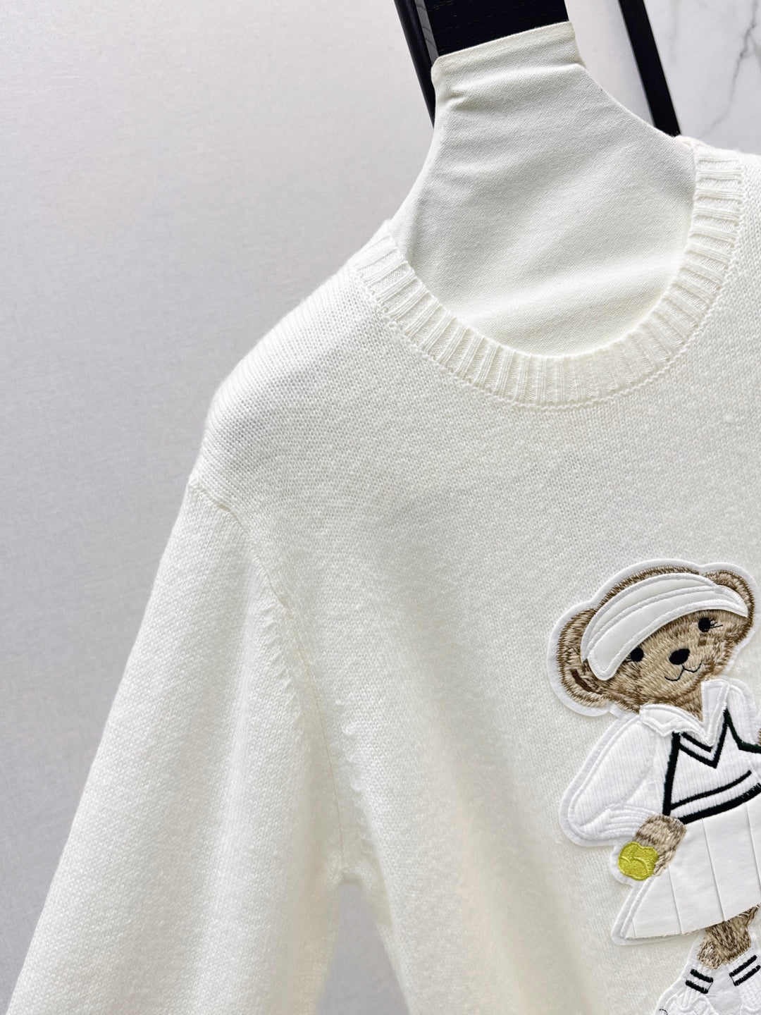 Ral NEW Bear pattern sweater