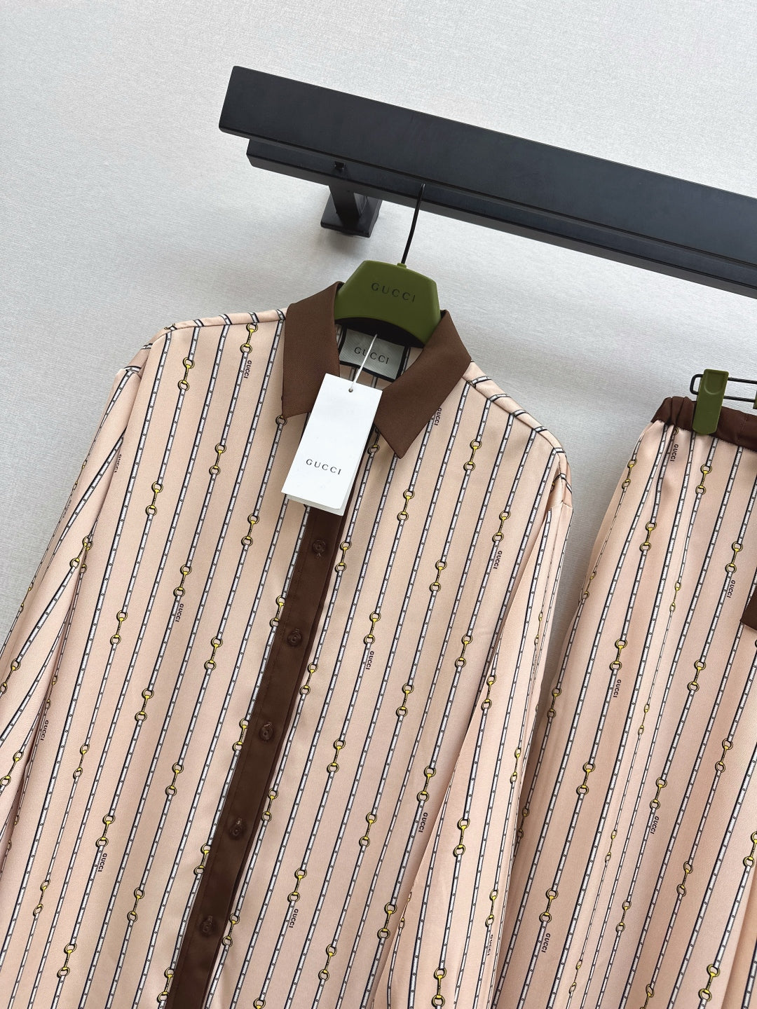 Guc NEW Printed suit