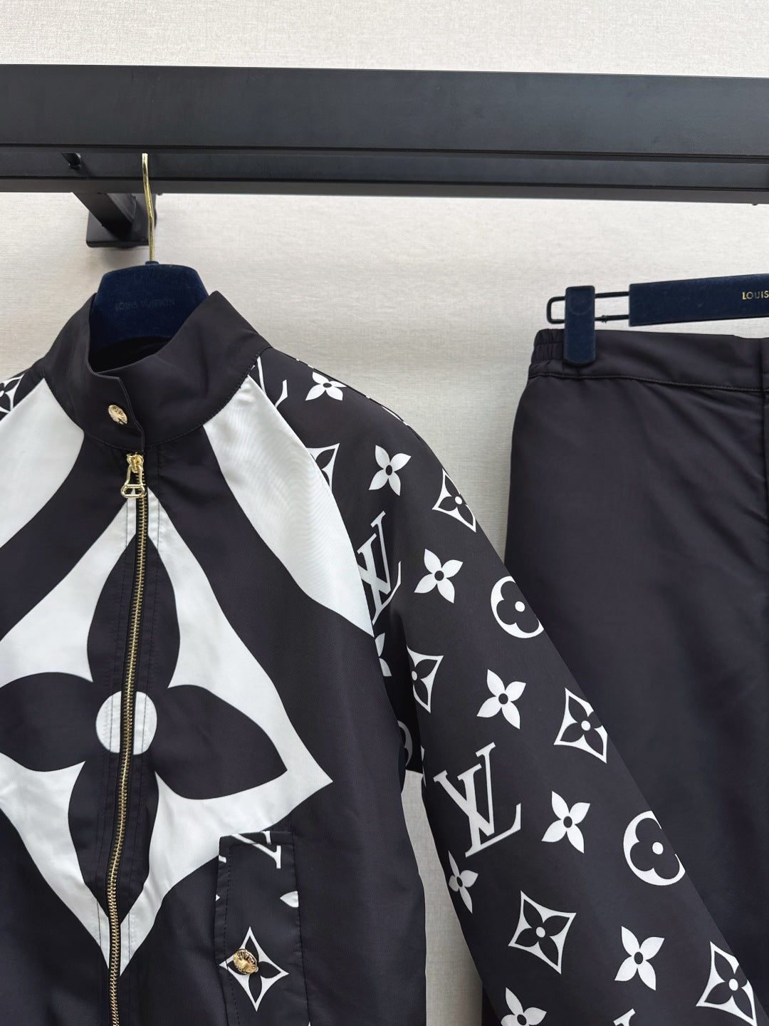 Louis NEW presbyopia casual suit