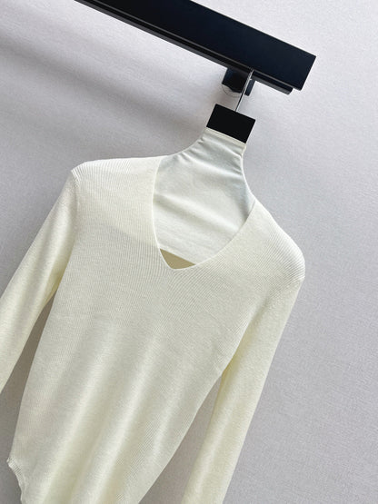 Miu NEW base sweater