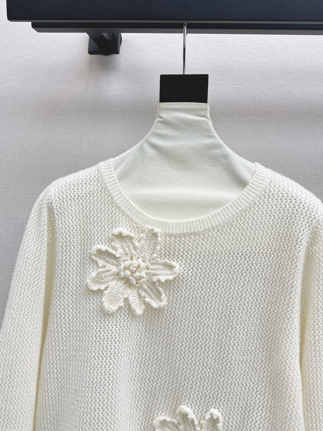 Va1en NEW knitted suit