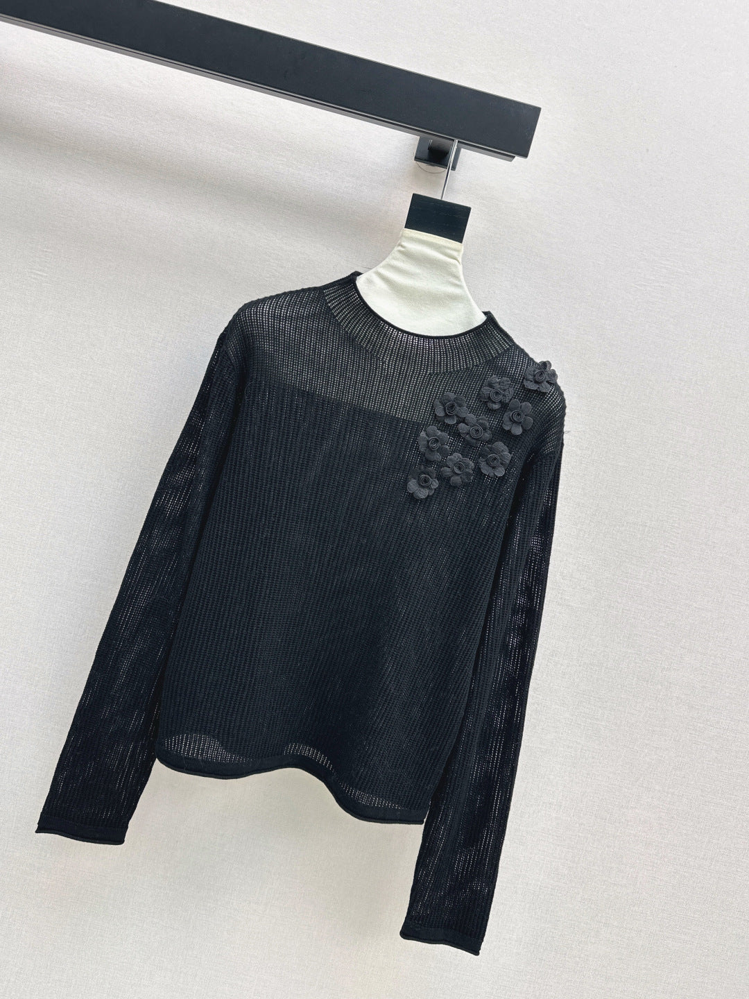 Chan NEW long-sleeved sweater