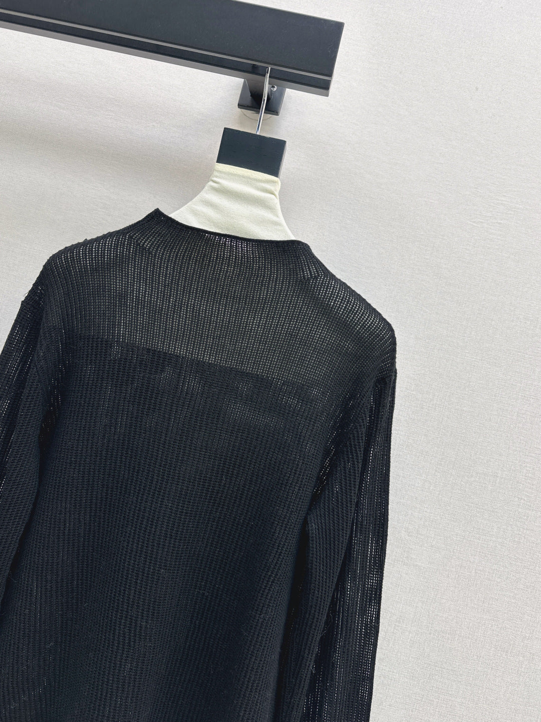 Chan NEW long-sleeved sweater