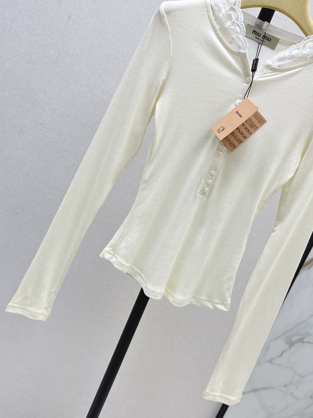 Miu NEW Hooded bottoming shirt