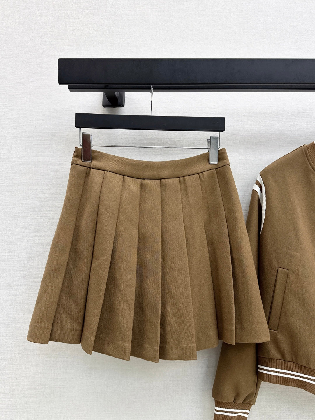 Saint NEW  jacket + pleated skirt