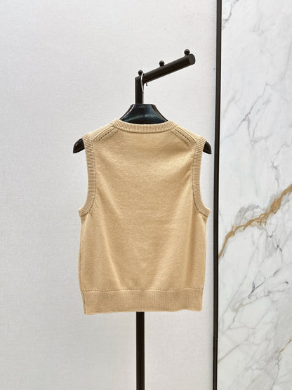 Ce1i NEW sleeveless sweater