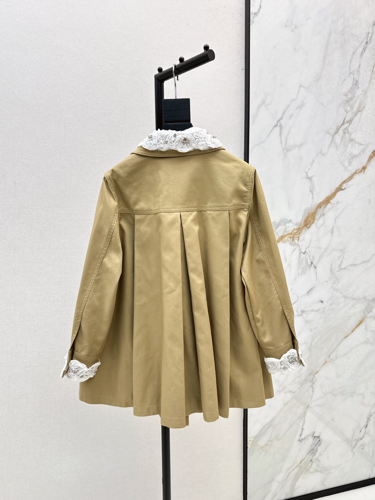 Va1en NEW doll style coat