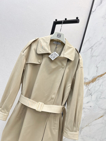 Low NEW  windbreaker jacket