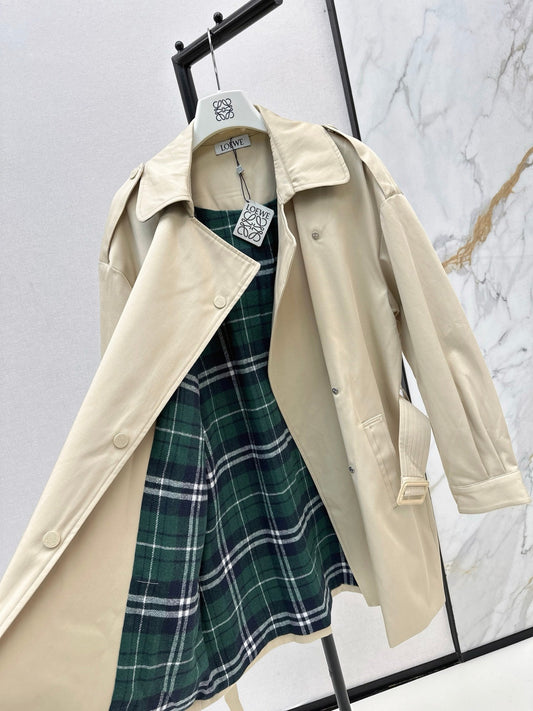 Low NEW  windbreaker jacket