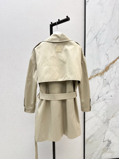 Low NEW  windbreaker jacket