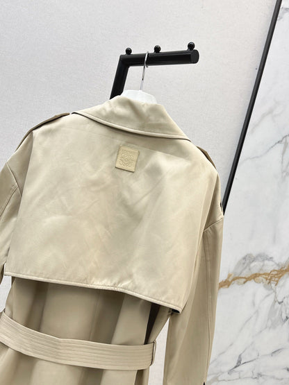 Low NEW  windbreaker jacket