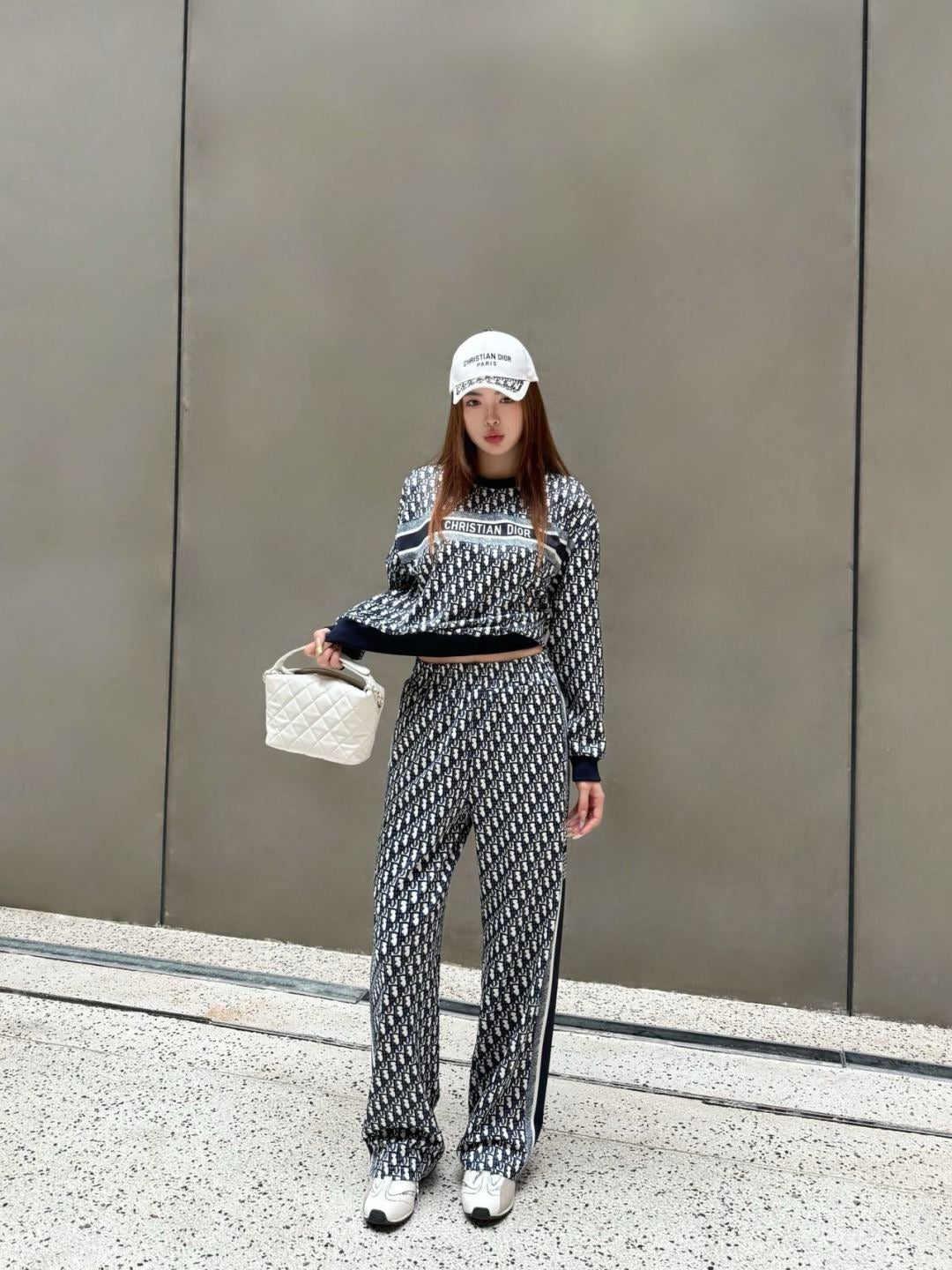 CD NEW  Classic presbyopia suit