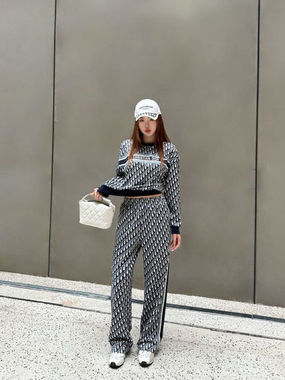 CD NEW  Classic presbyopia suit