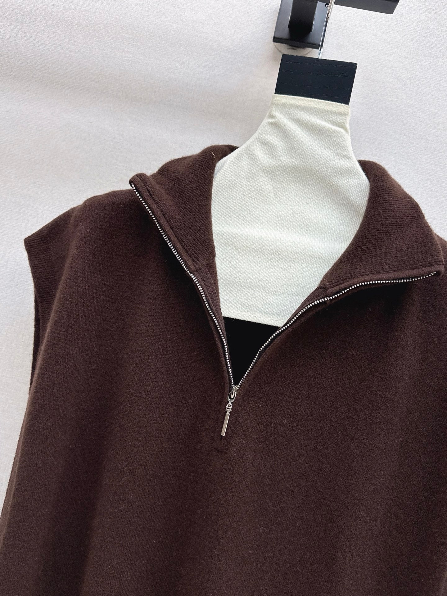 Herm NEW Wool sleeveless dress