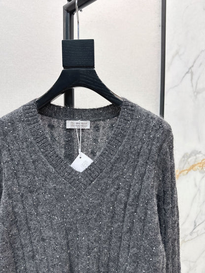 Brun NEW V-neck sweater