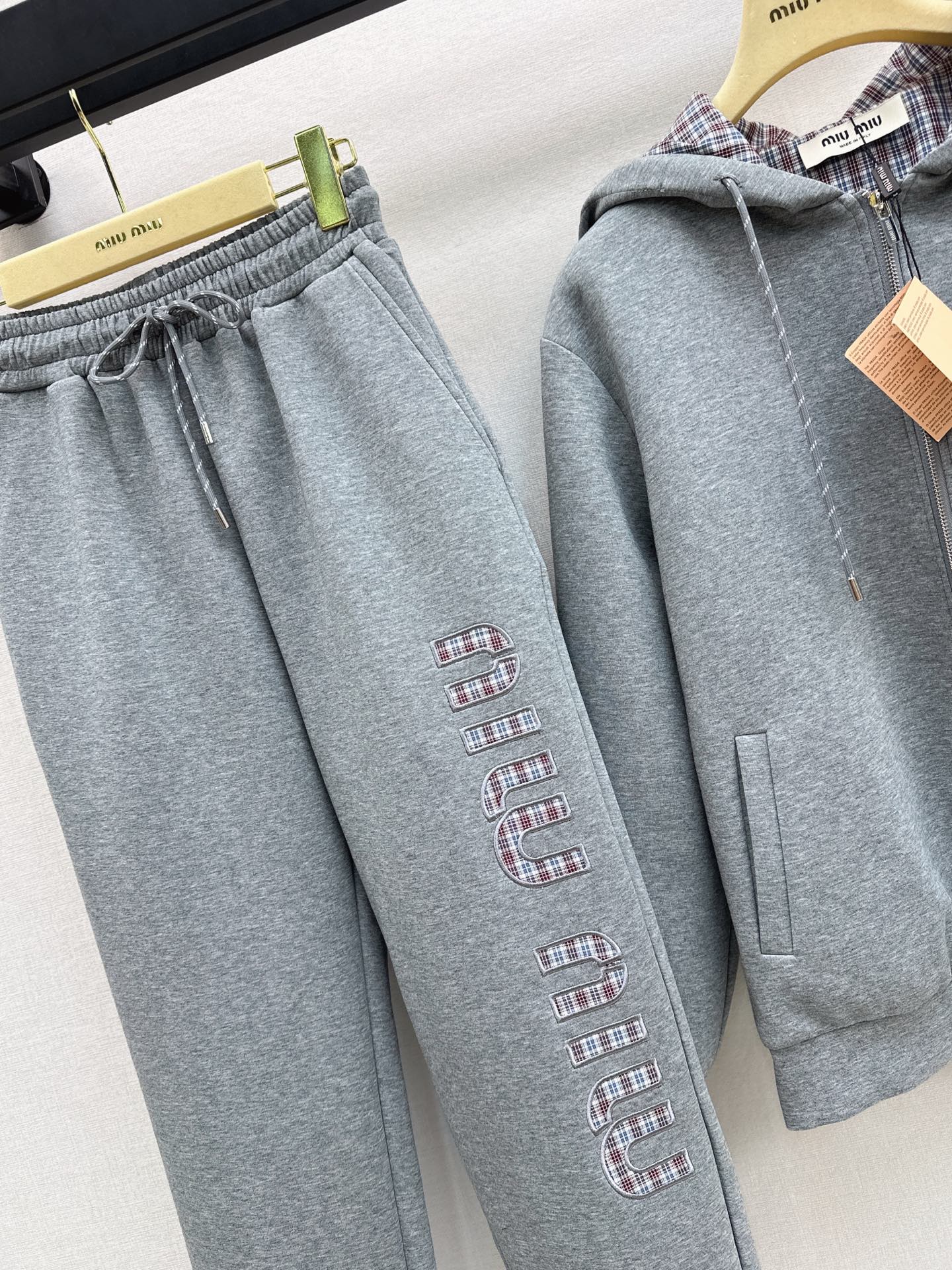 Miu NEW Reversible suit