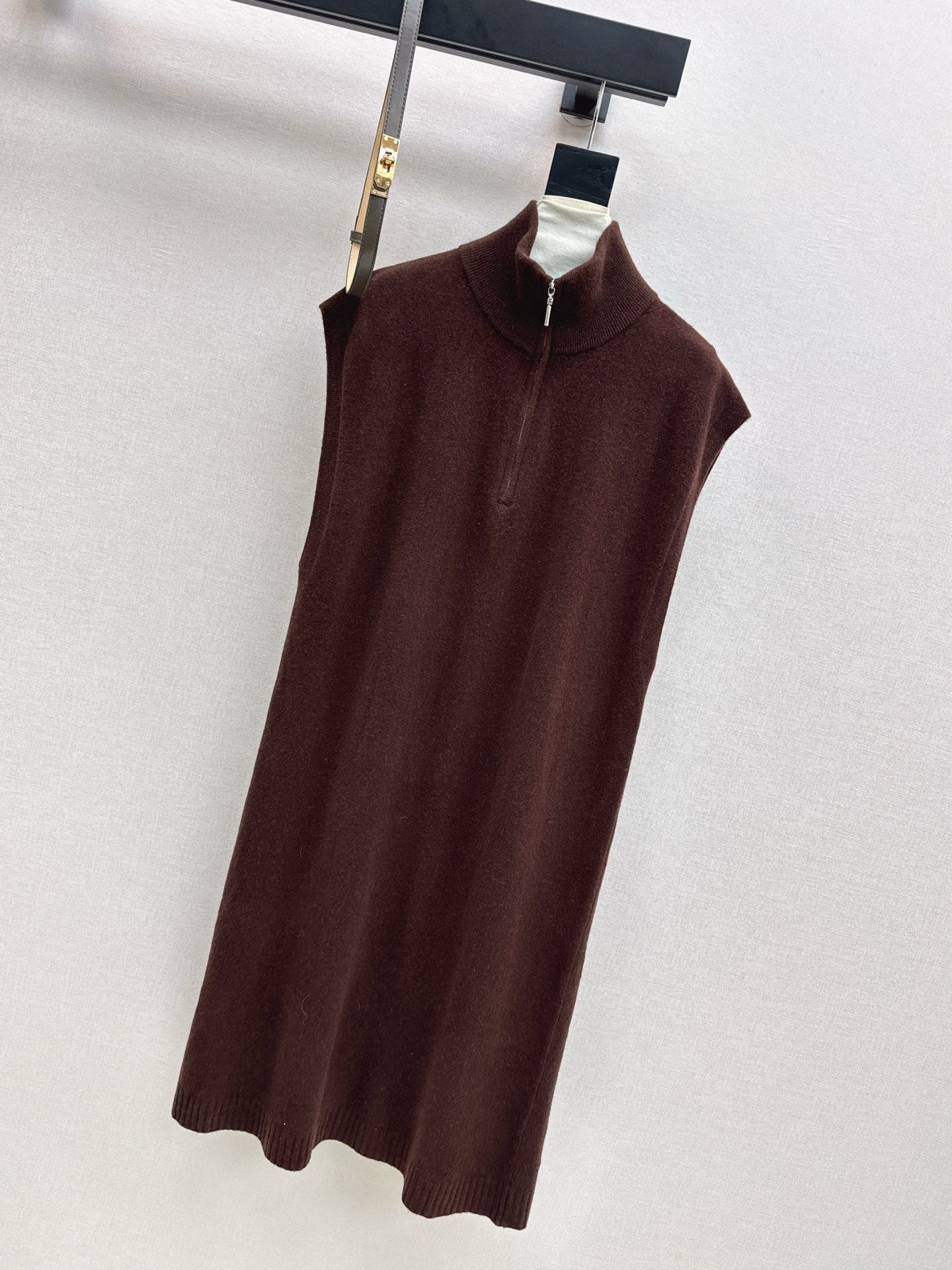 Herm NEW Wool sleeveless dress