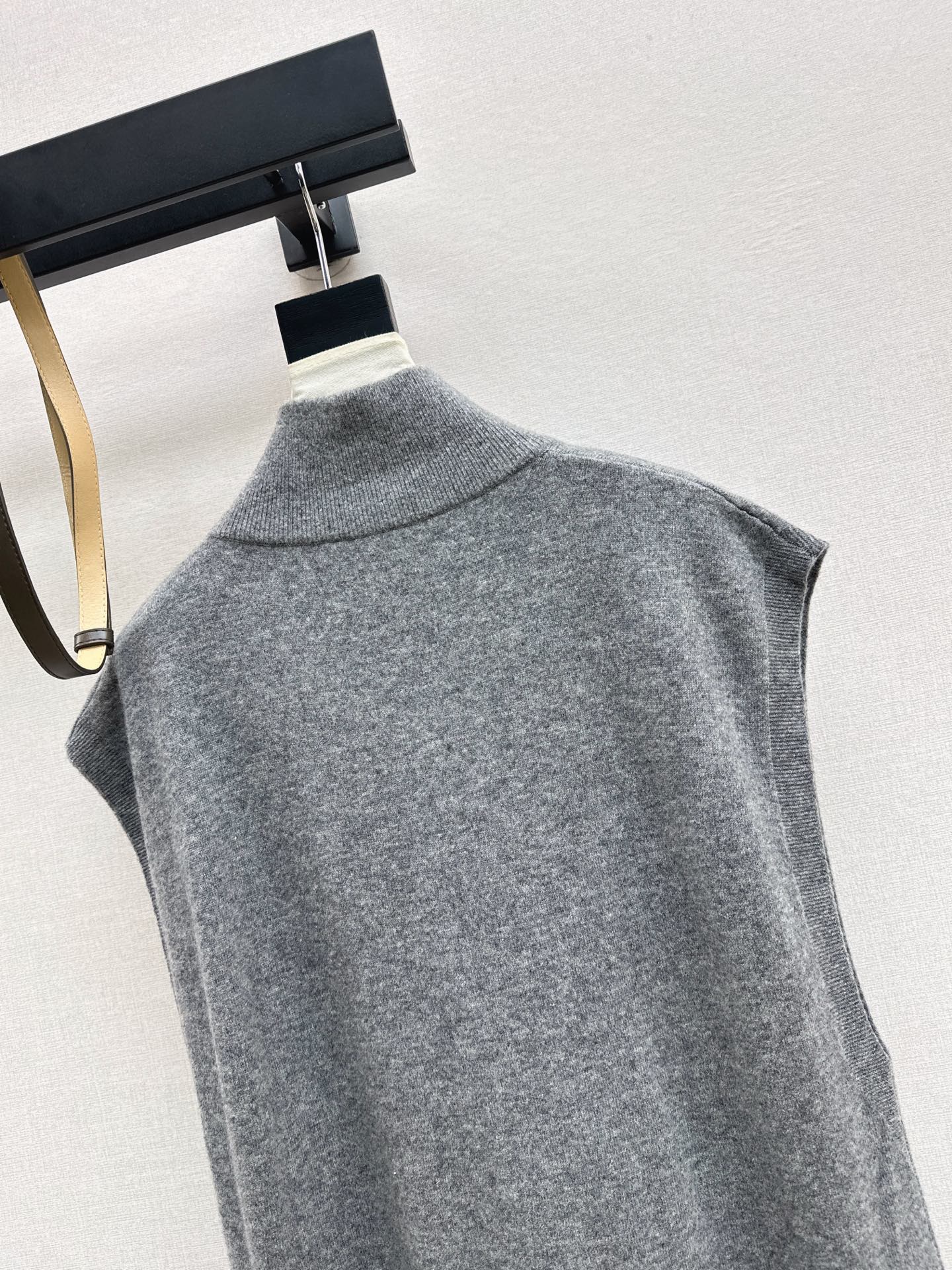 Herm NEW Wool sleeveless dress