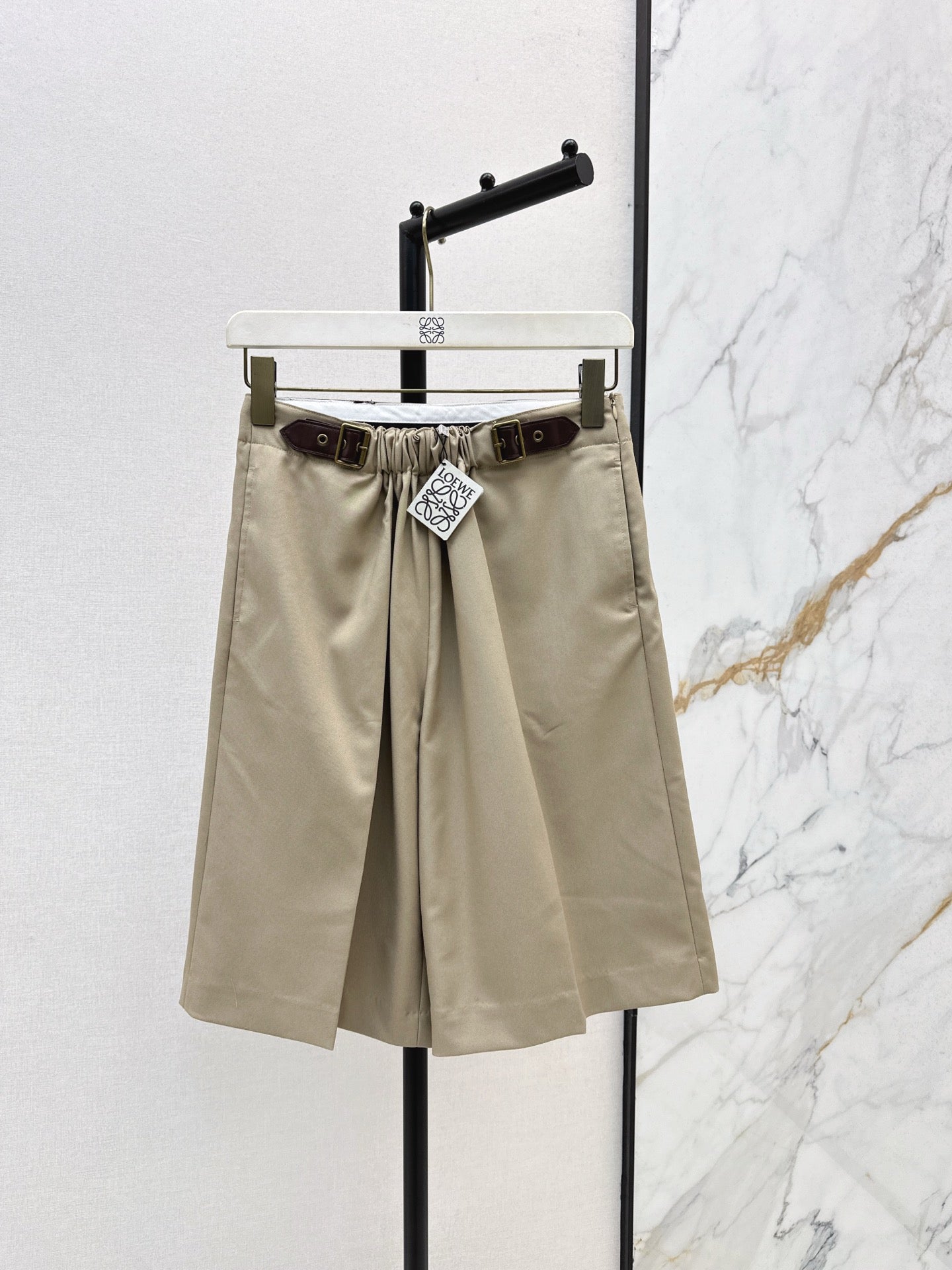 Loe NEW high waist shorts