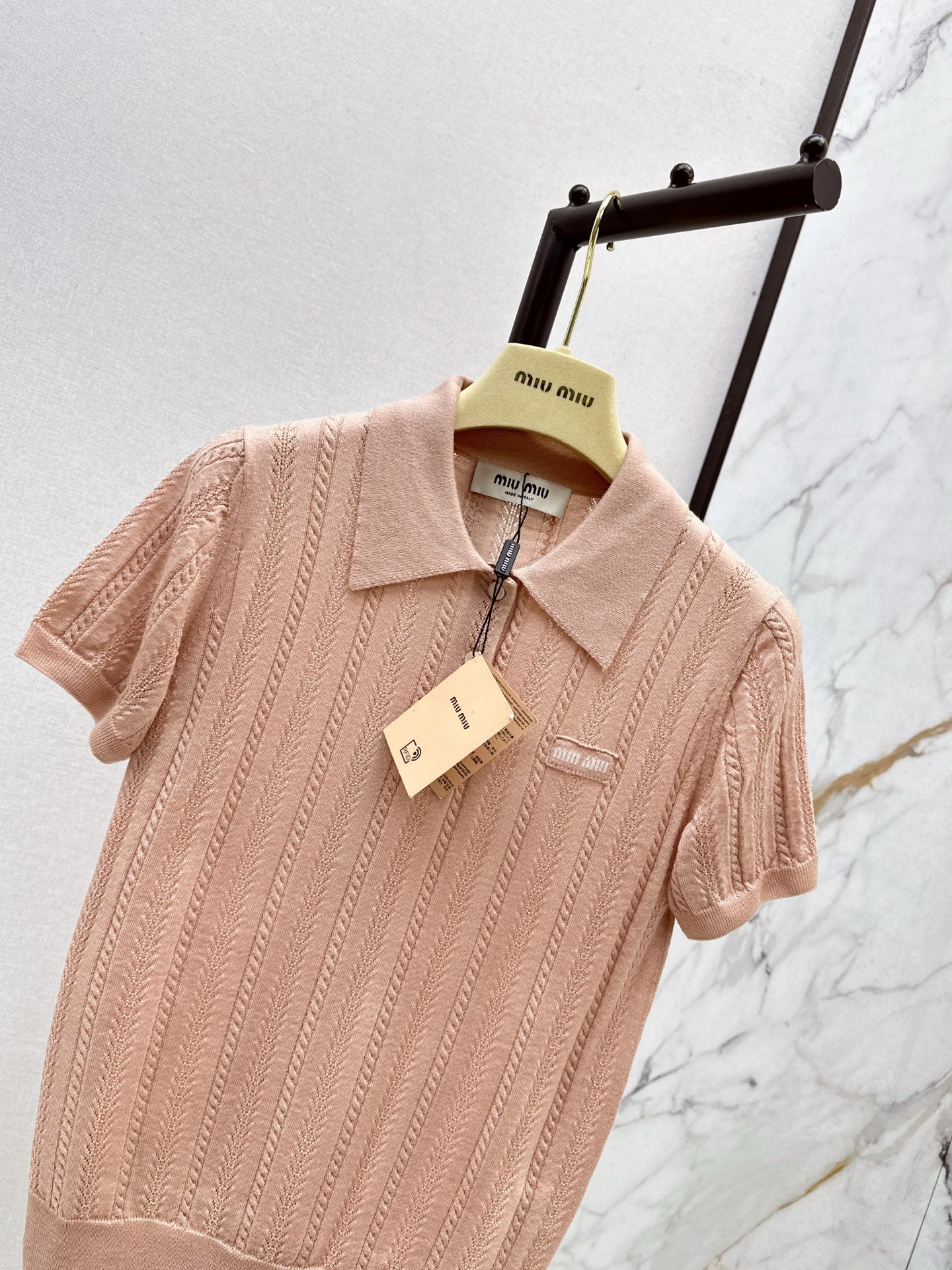 Loe NEW POlO sweater