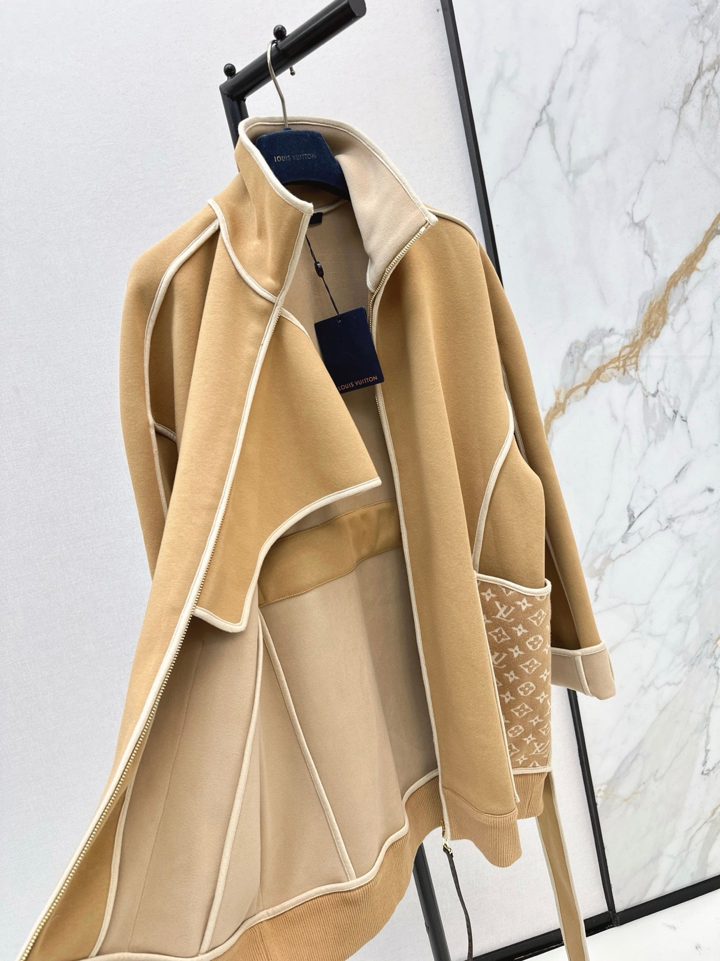 Louis NEW belted jacket