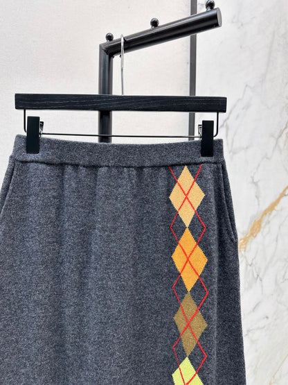 ER NEW Cashmere long skirt