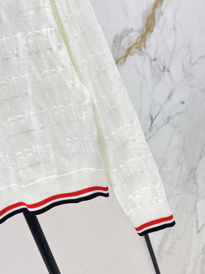 Miu NEW Knit a sweater