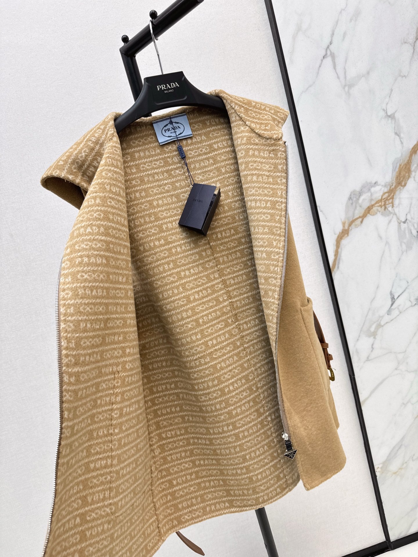 Pra NEW Hooded wool vest