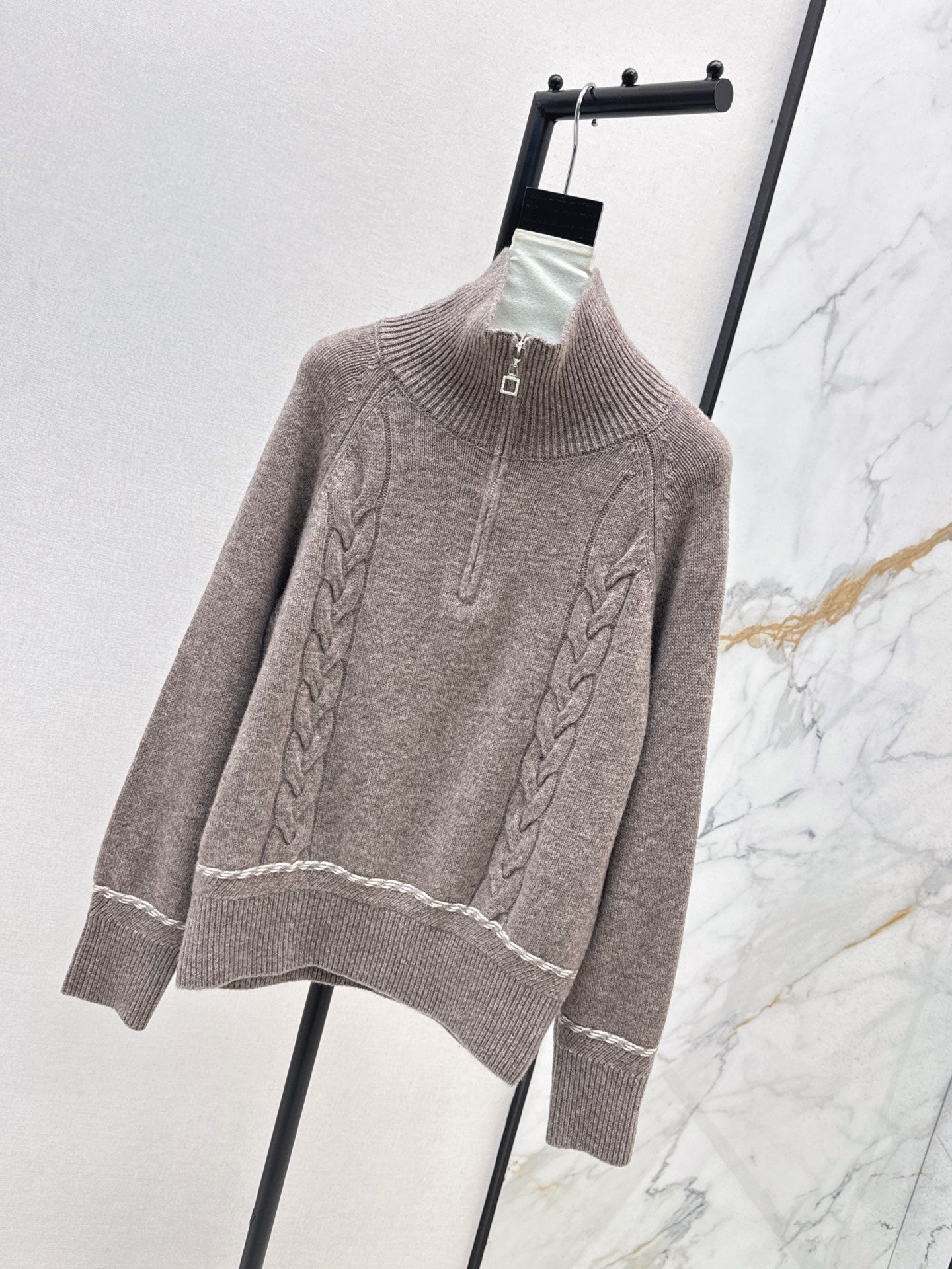 Loro NEW zipper sweater