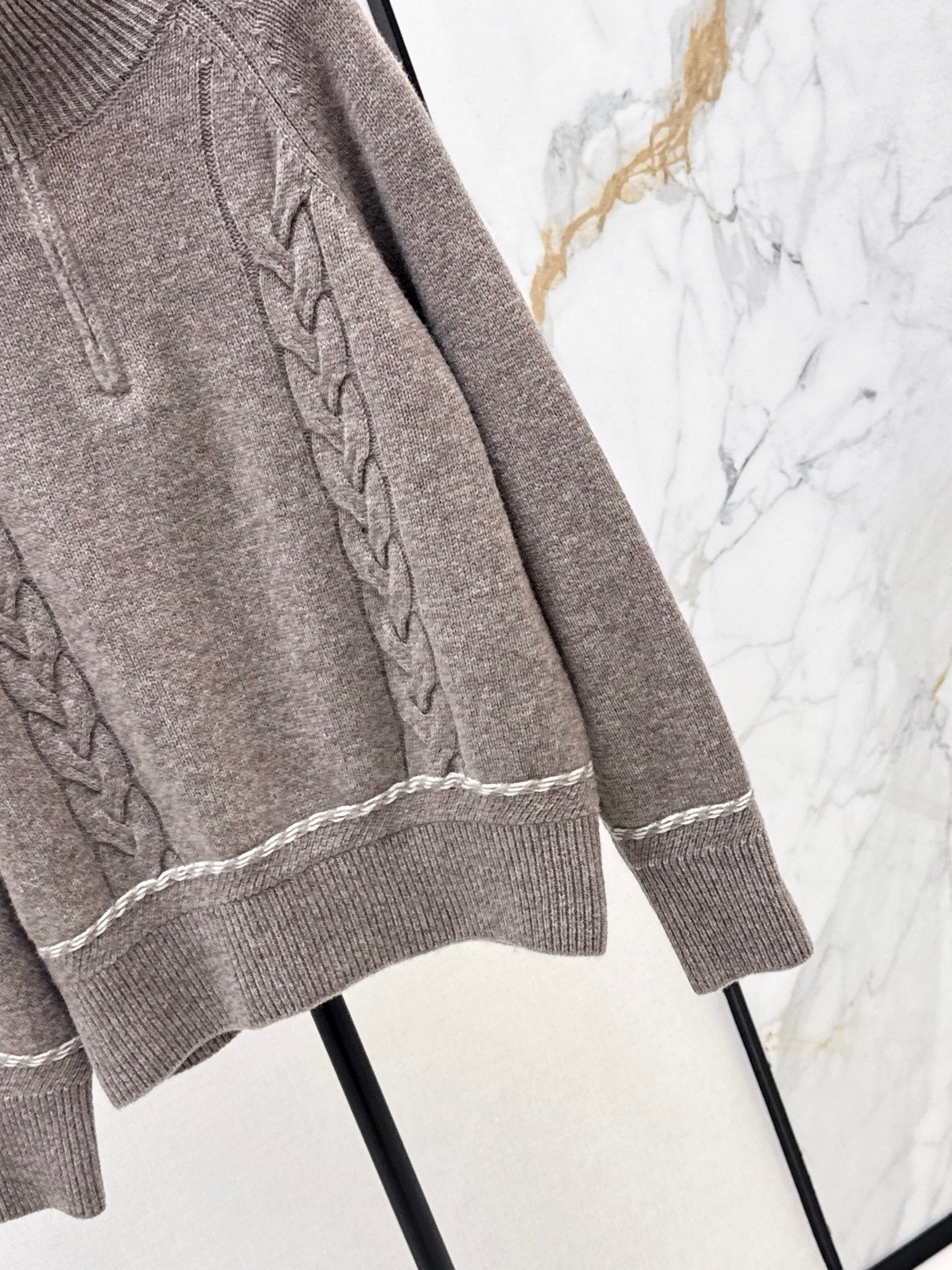 Loro NEW zipper sweater