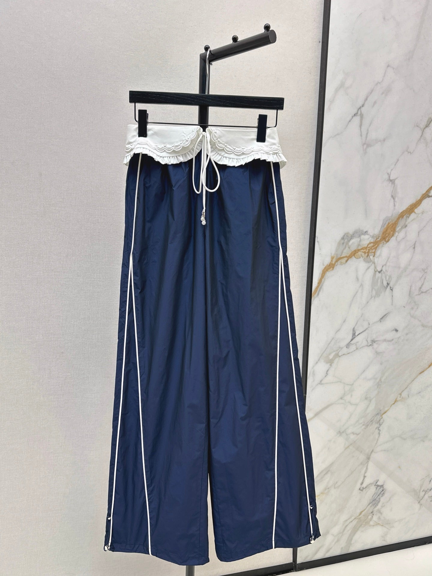 25Ss NEW Ruffled pants