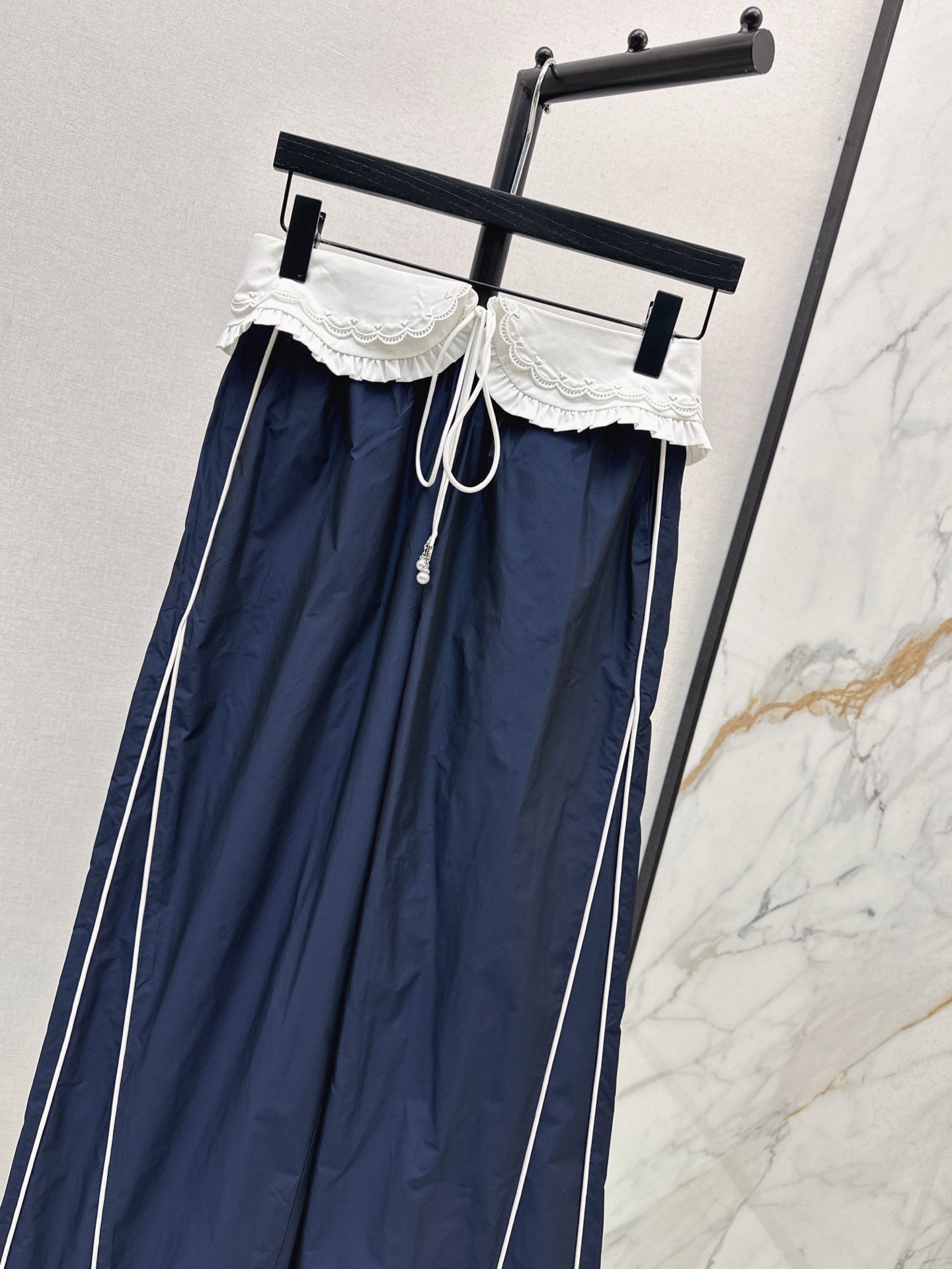 25Ss NEW Ruffled pants