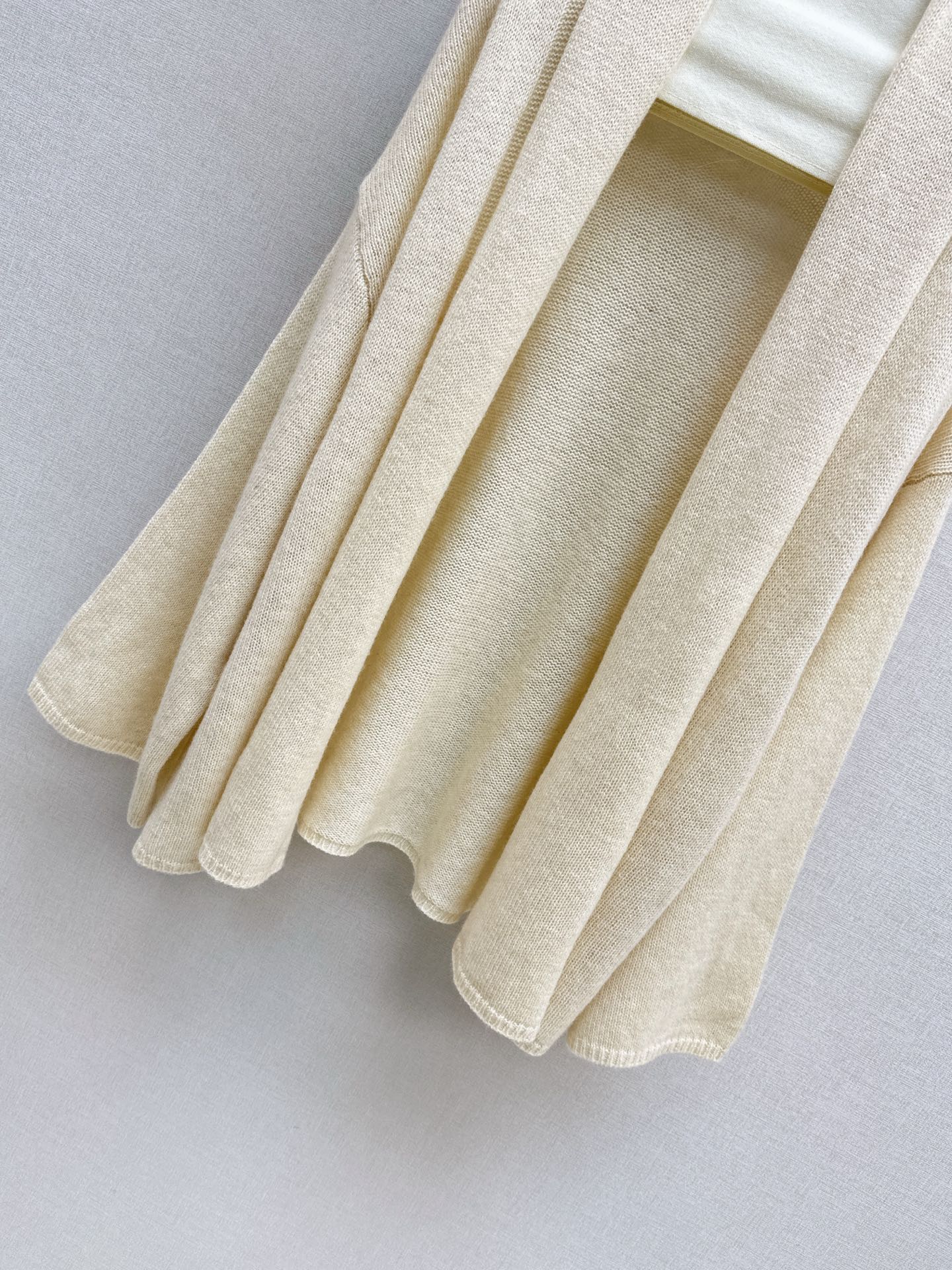 Herm NEW Wool Yarn Cardigan