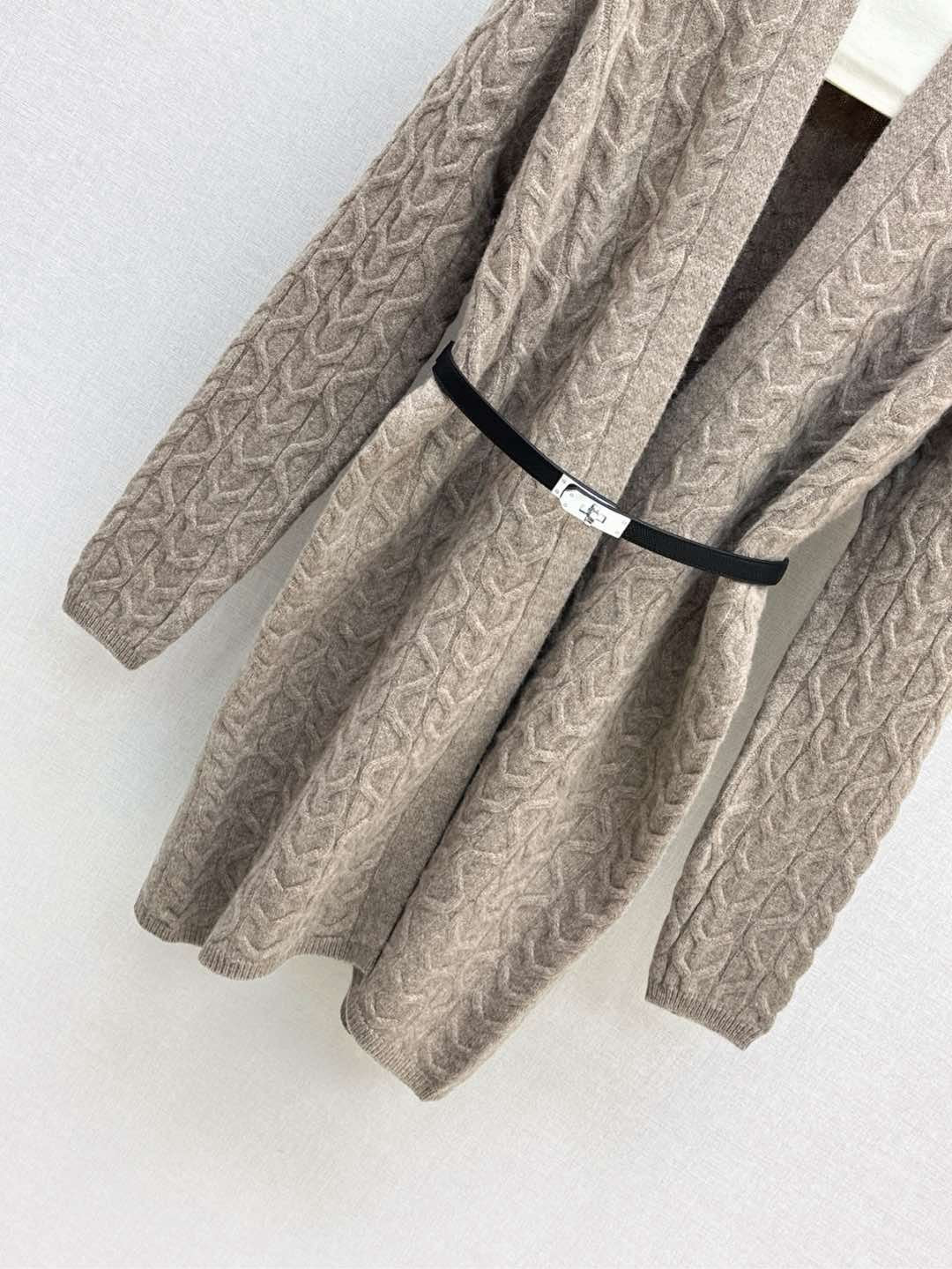 Herm NEW wool cardigan