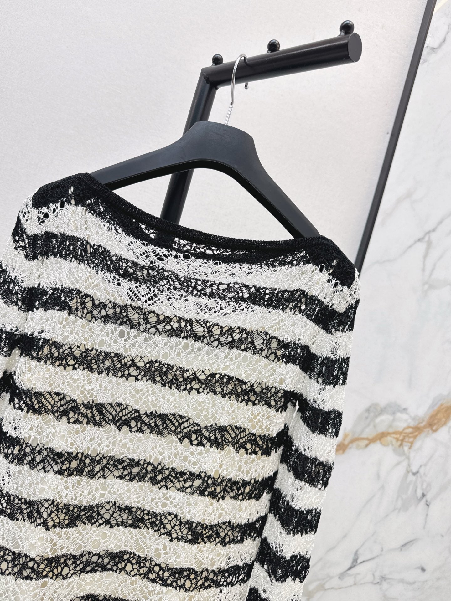 CD NEW striped sweater