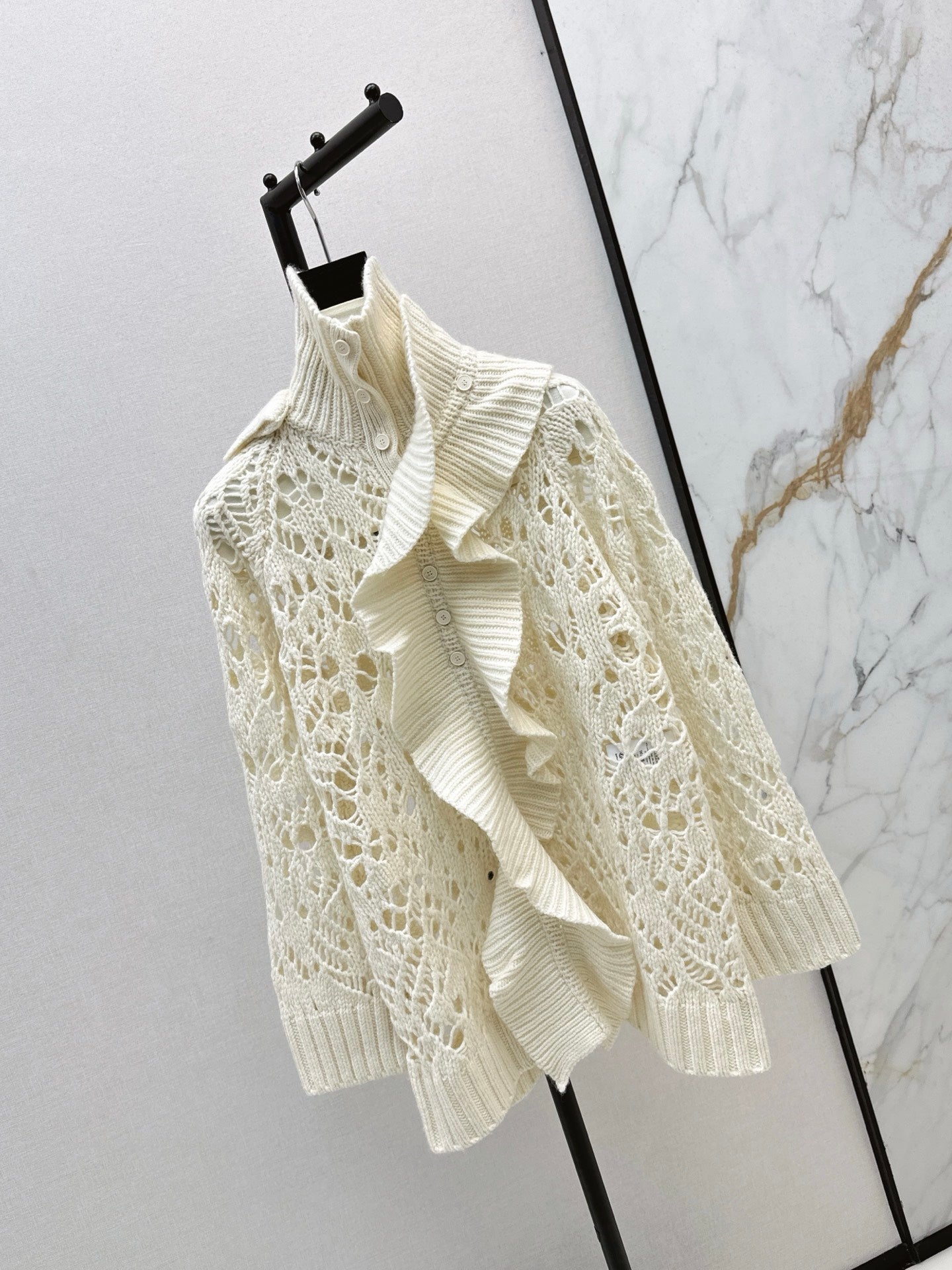 CD NEW Cashmere knitted cardigan